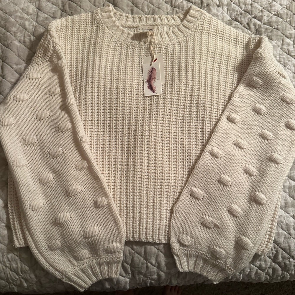 Jessica Simpson Cream Textured Sleeve Sweater